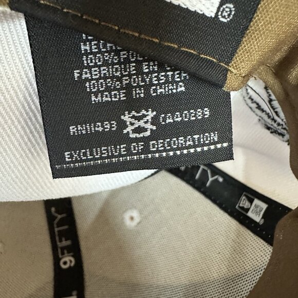 New Era Toronto Raptors 9FIFTY Snapback Hat NORTH White Gold Black - Picture 6 of 6